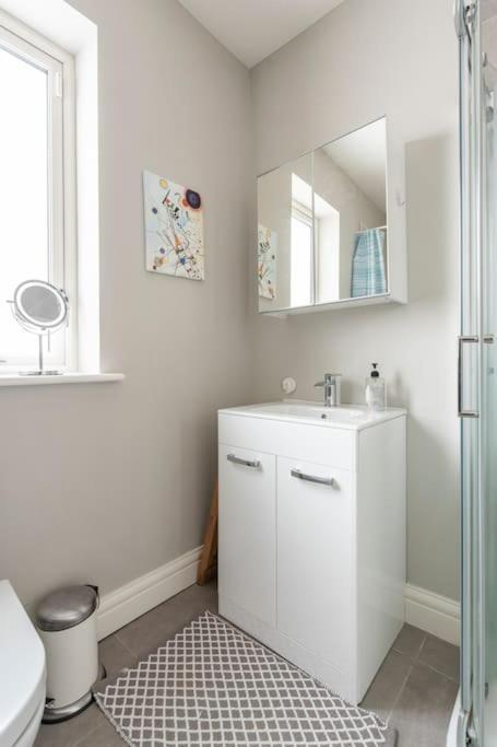 Dublin Jacuzzi Escape Apartamento Exterior foto